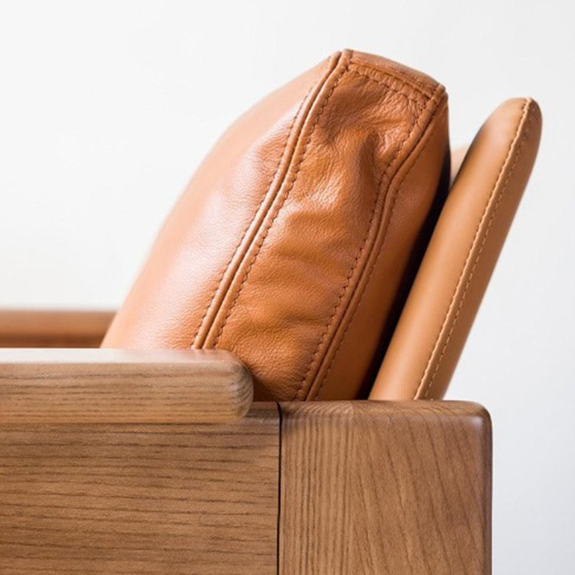 Nordic Solid Wood Lounge Chair – Detachable Single Seat with Wide Armrests